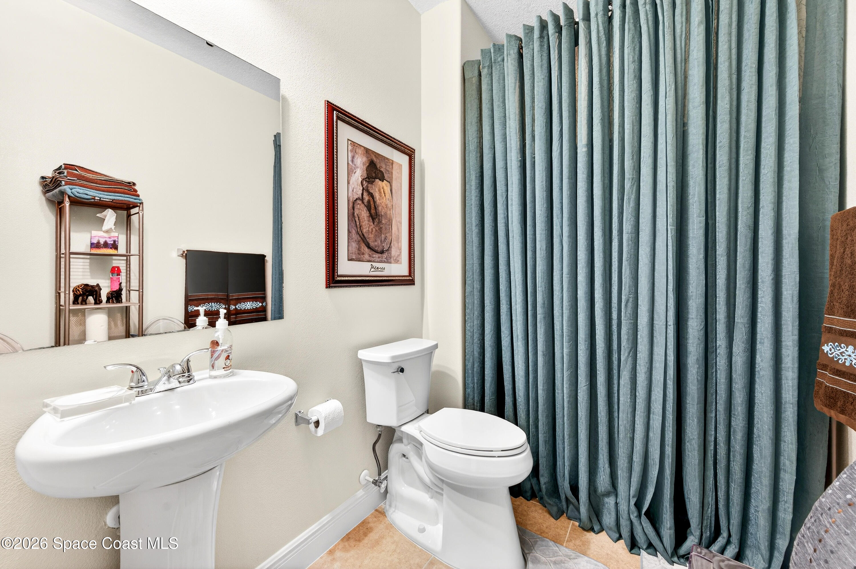 3347 Slate Street Melbourne, FL 32904 - Photo 10 of 48 Bath next to In Law Rm w/Walk In Shower