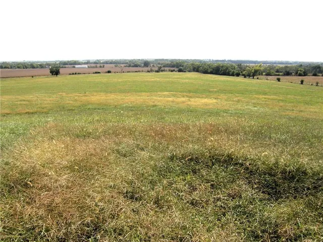 $820,820 | 2175 Louisiana Road, Ottawa, KS 66067