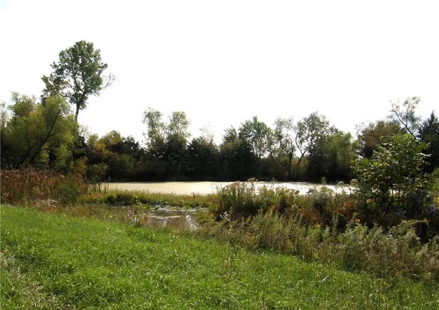 $820,820 | 2175 Louisiana Road, Ottawa, KS 66067