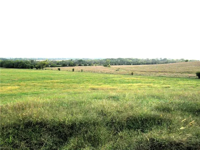 $820,820 | 2175 Louisiana Road, Ottawa, KS 66067