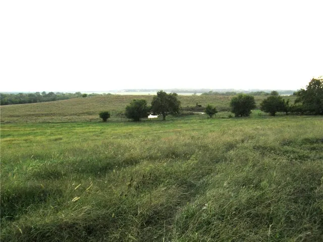 $820,820 | 2175 Louisiana Road, Ottawa, KS 66067