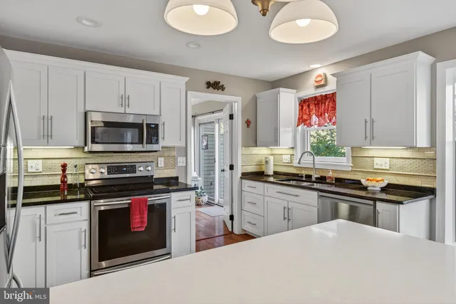 $459,900 | 70 Deer Ford Drive, Lancaster, PA 17601