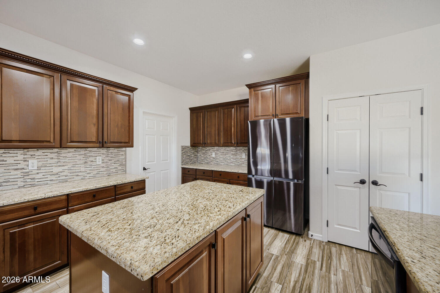 3108 East Ridgewood Lane Gilbert, AZ 85298 - Photo 10 of 27 Kitchen