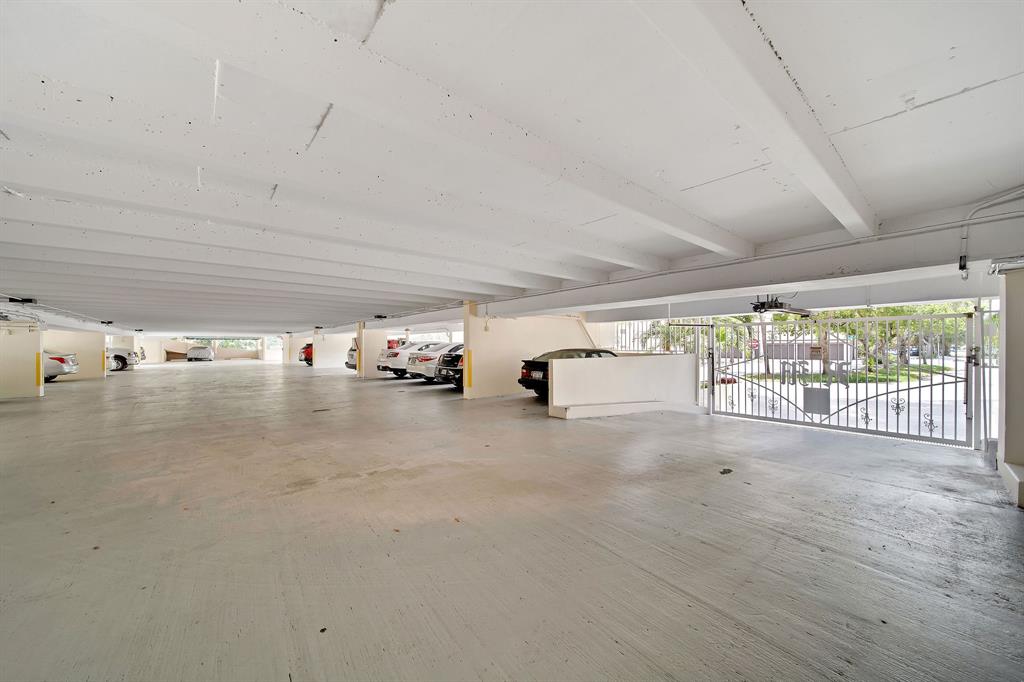 3100 Northeast 49th Street, Unit 206 Fort Lauderdale, FL 33308 - Photo 38 of 39