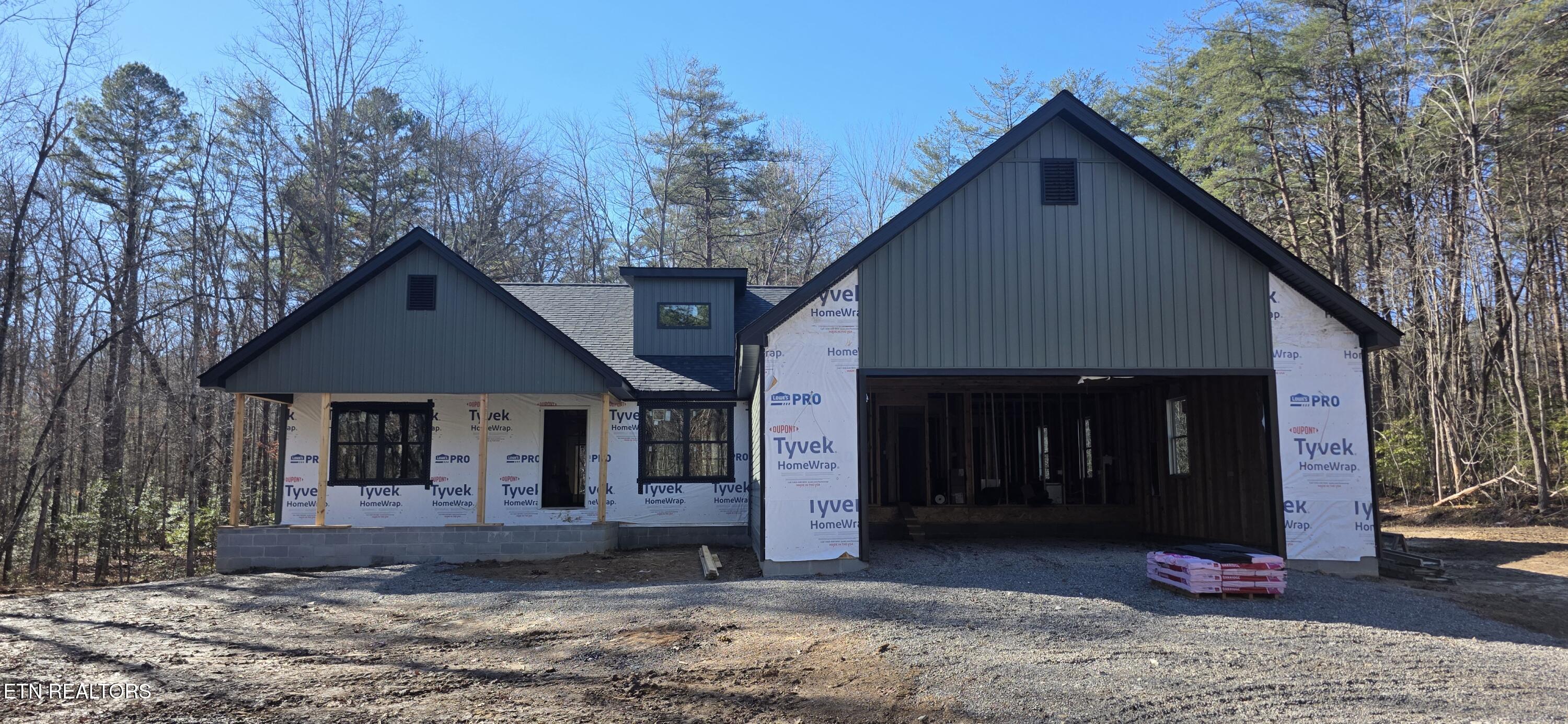 1300 Laurel Way Monterey, TN 38574 - Photo 3 of 14 20260112_123002