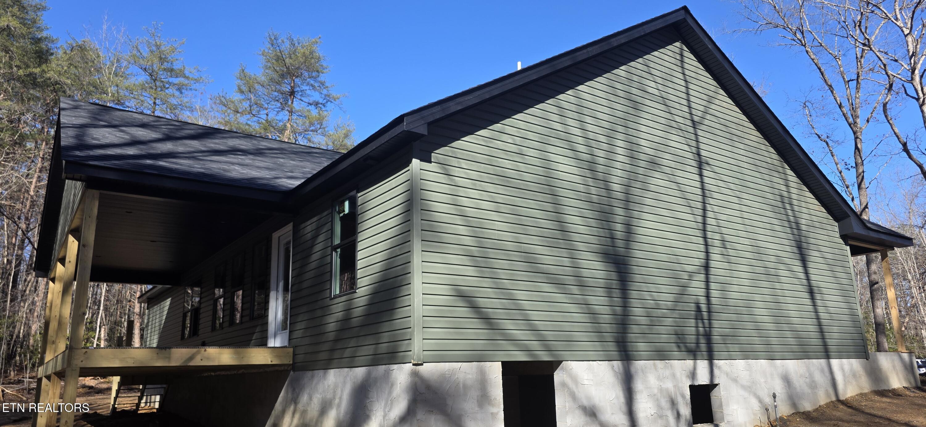 1300 Laurel Way Monterey, TN 38574 - Photo 6 of 14 20260112_123207