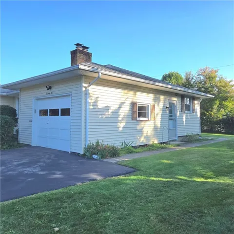 $250,000 | 79 Drake Drive, Irondequoit, NY 14617