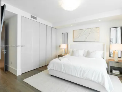 $5,250,000 | 17475 Collins Avenue, Unit 1001, Sunny Isles Beach, FL 33160