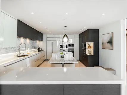 $5,250,000 | 17475 Collins Avenue, Unit 1001, Sunny Isles Beach, FL 33160