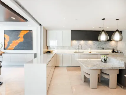 $5,250,000 | 17475 Collins Avenue, Unit 1001, Sunny Isles Beach, FL 33160