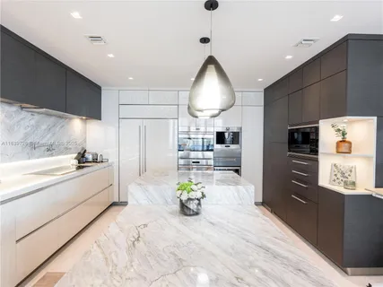 $5,250,000 | 17475 Collins Avenue, Unit 1001, Sunny Isles Beach, FL 33160
