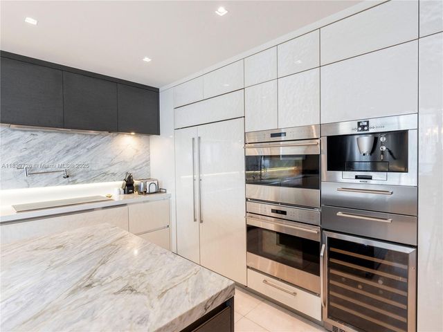 $5,250,000 | 17475 Collins Avenue, Unit 1001, Sunny Isles Beach, FL 33160