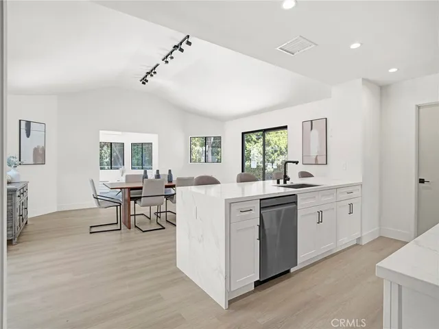 $5,500 | 731 Calle Nogal, Thousand Oaks, CA 91360