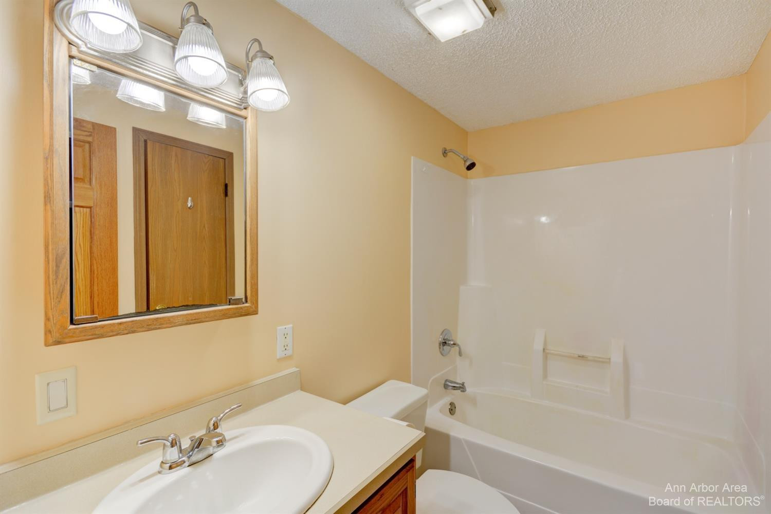 6800 Daly Road Dexter, MI 48130 - Photo 24 of 34 Photo 24