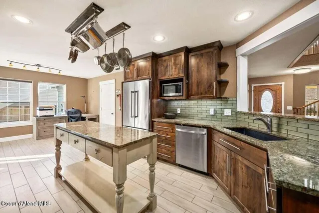 $825,000 | 505 South Shore Pines, Post Falls, ID 83854