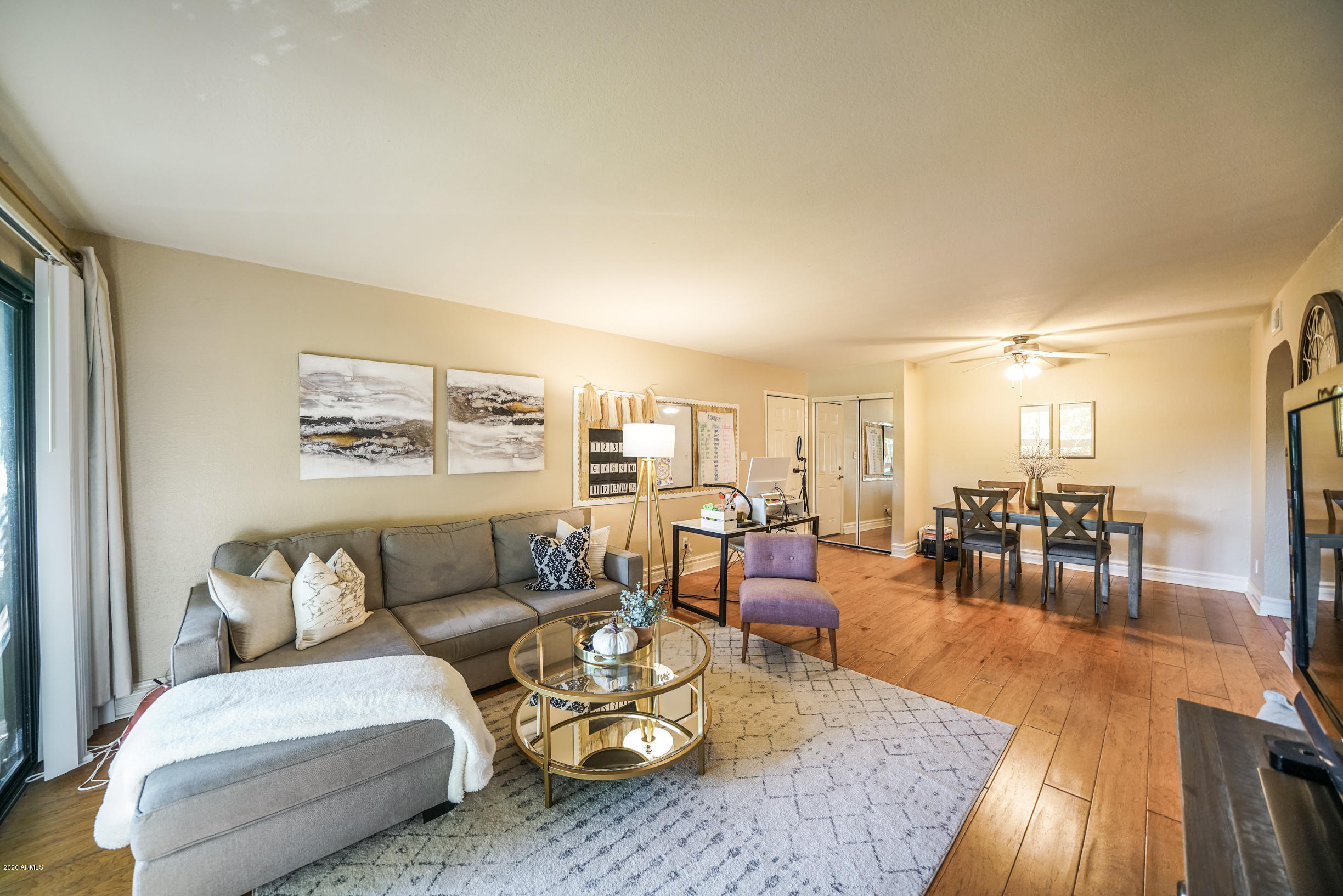 3825 East Camelback Road, Unit 237 Phoenix, AZ 85018 - Photo 8 of 23 DSC04380