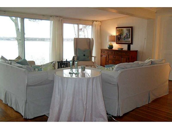 10 George W Finnerty Road Barrington, RI 02806 - Photo 5 of 20 Gallery Image 5
