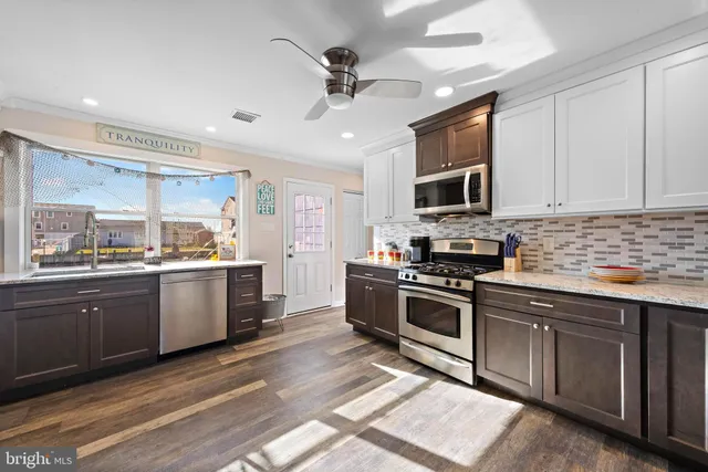 $834,900 | 4 Kansas Road, Little Egg Harbor, NJ 08087