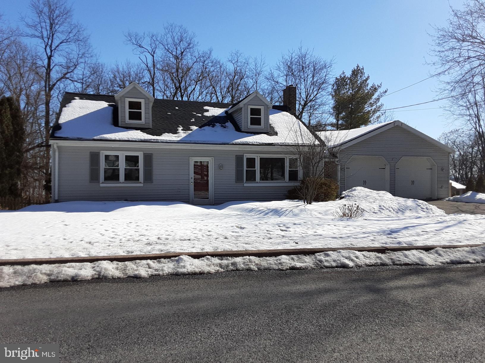 191 Ridge Avenue Ephrata, PA 17522 - Photo 1 of 25 Front View