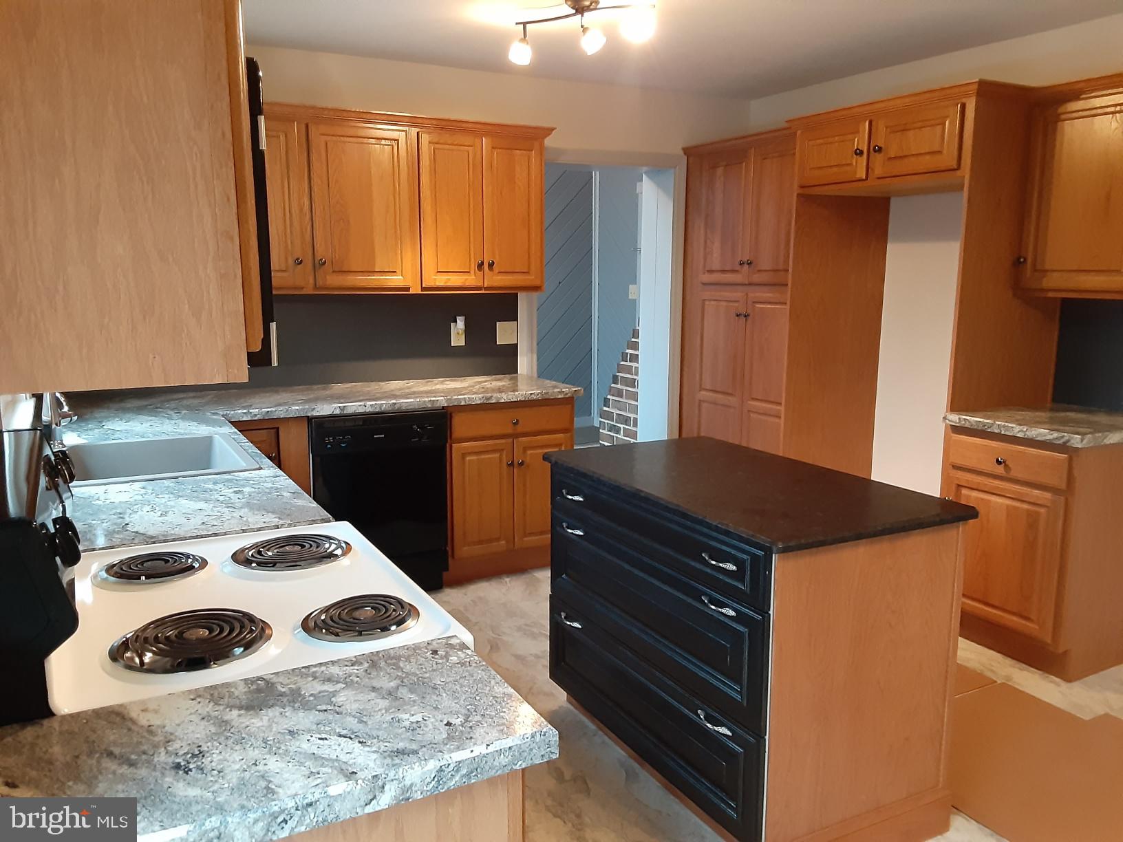 191 Ridge Avenue Ephrata, PA 17522 - Photo 6 of 25 V2