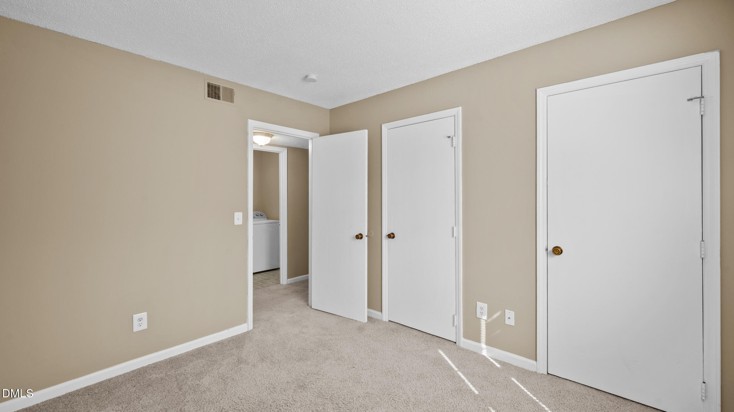 5669 Hornaday Road, Unit C Greensboro, NC 27409 - Photo 11 of 28 15__dsc1582