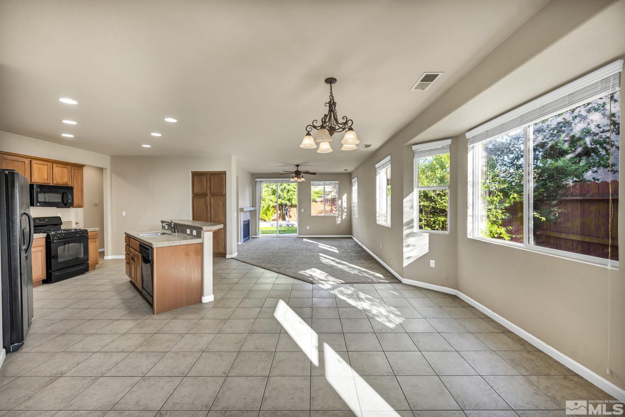 7260 Discovery Court Reno, NV 89506 - Photo 10 of 20 Photo 10