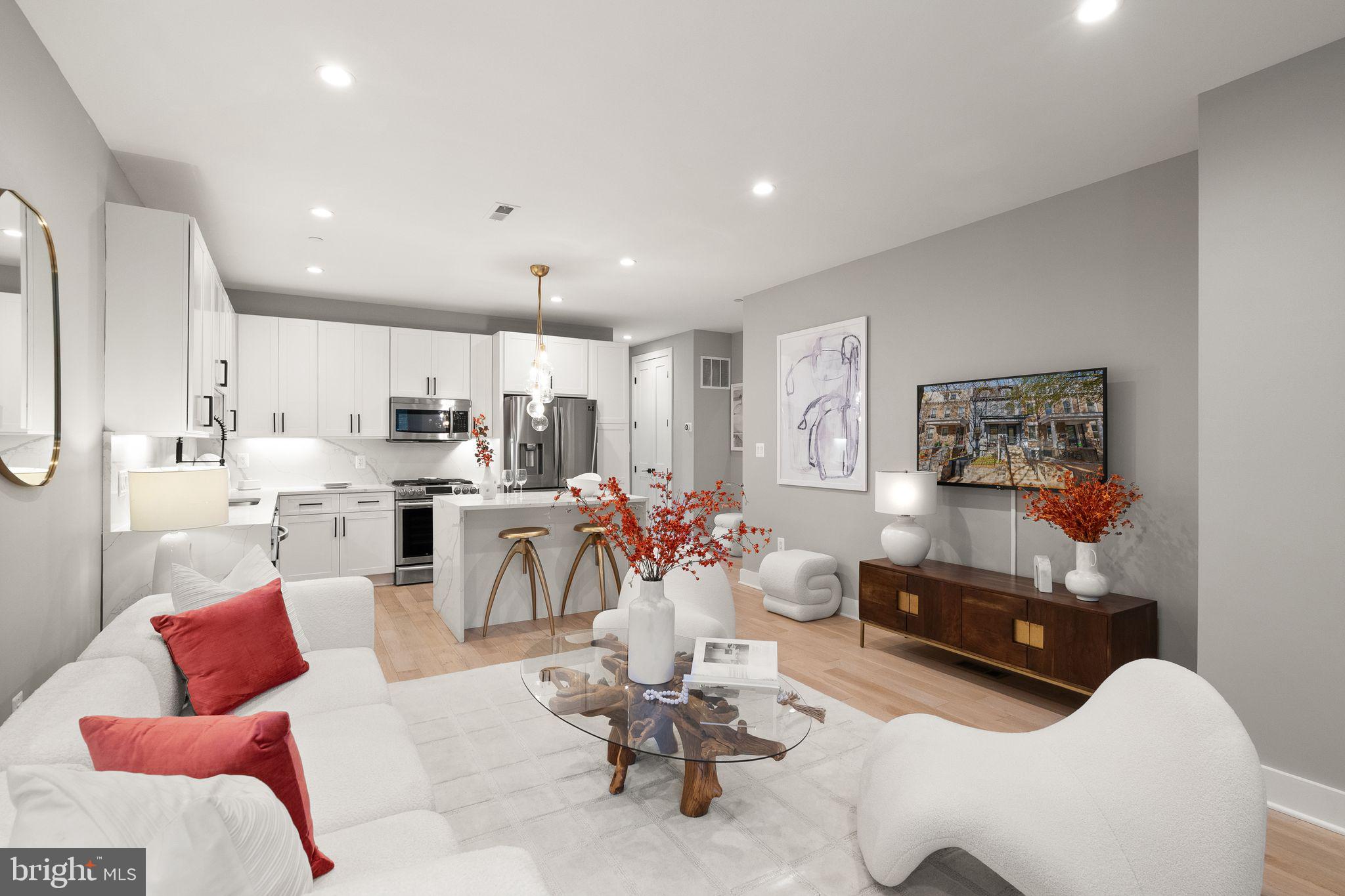 1225 Park Road Northwest, Unit 1 Washington, DC 20010 - Photo 5 of 43 Living Room