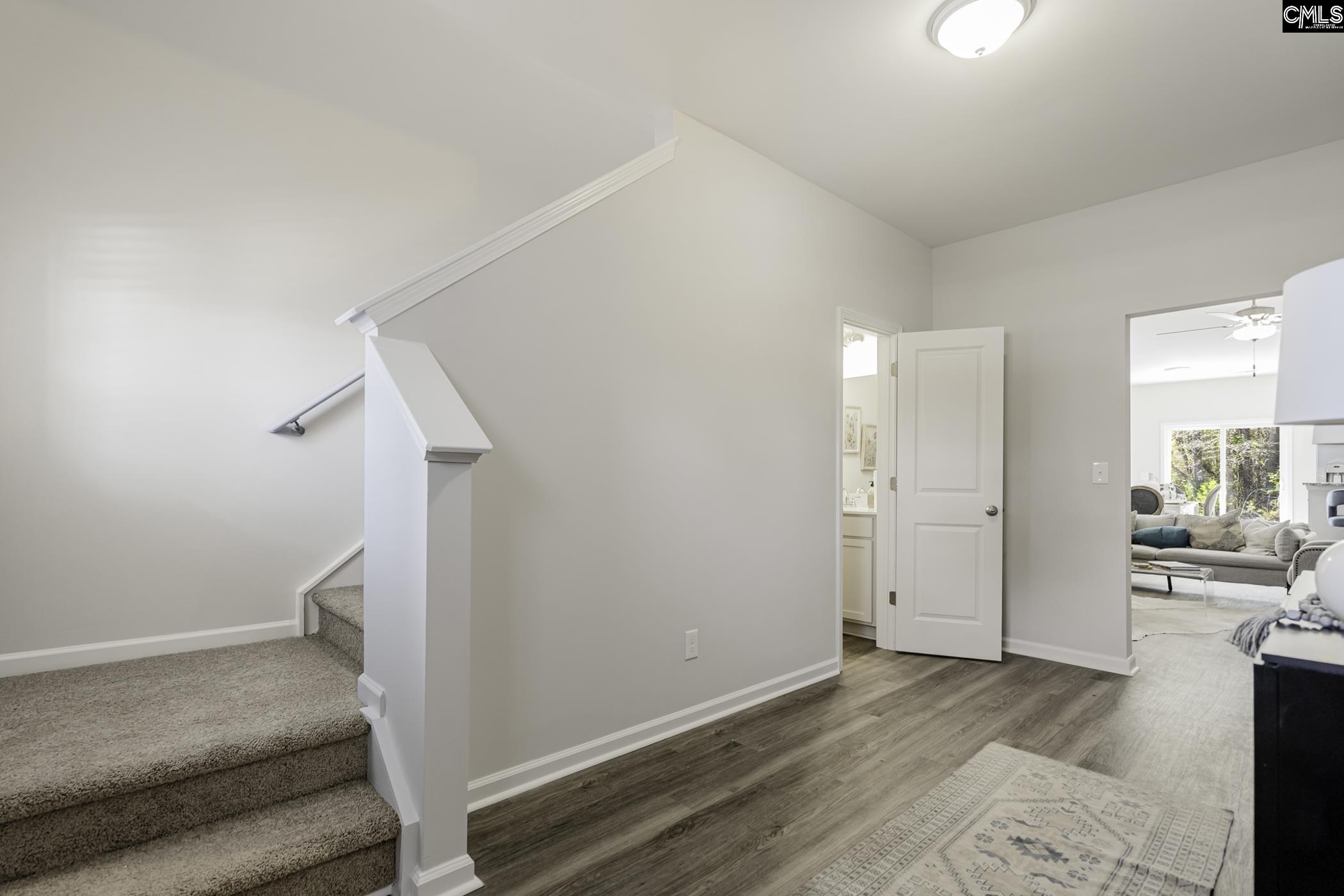 402 Viceroy Path Gilbert, SC 29054 - Photo 4 of 35