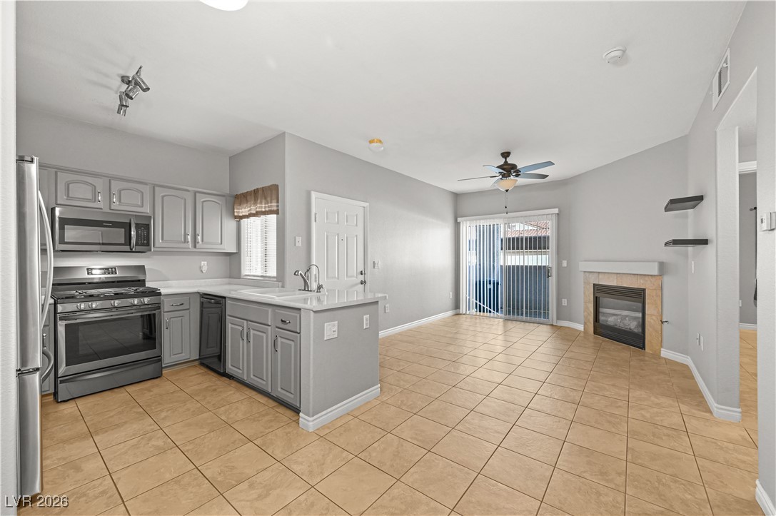 855 North Stephanie Street, Unit 1115 Henderson, NV 89014 - Photo 9 of 20