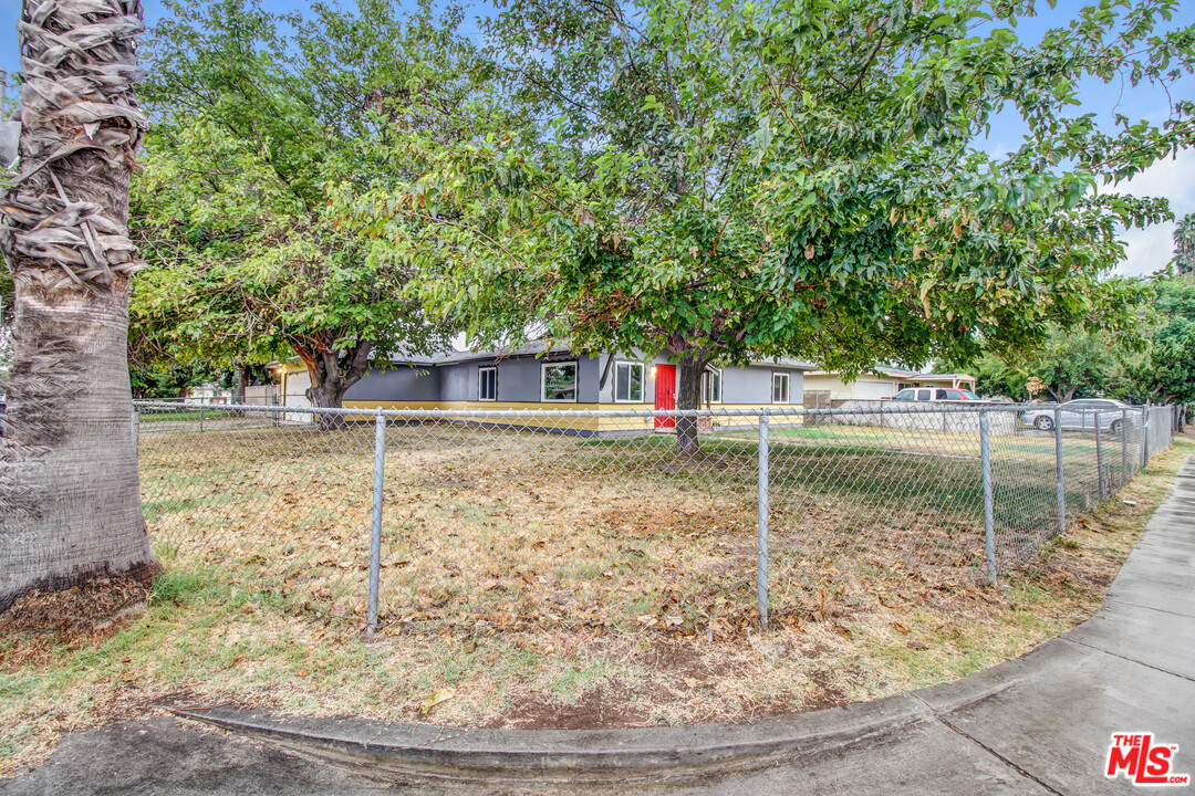 8334 Philbin Avenue Riverside, CA 92503 - Photo 3 of 14