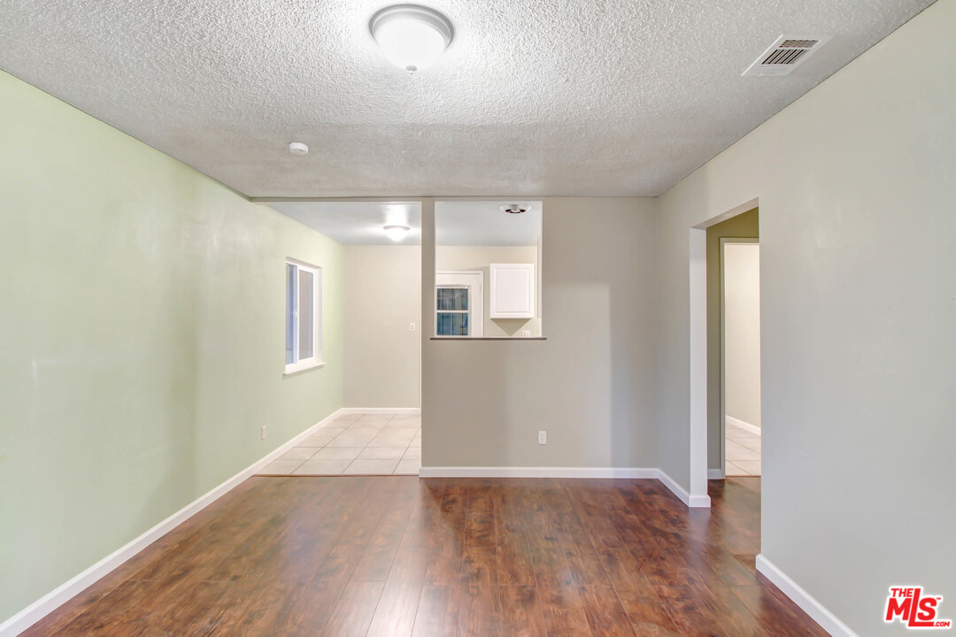 8334 Philbin Avenue Riverside, CA 92503 - Photo 5 of 14
