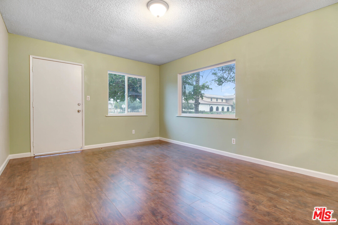 8334 Philbin Avenue Riverside, CA 92503 - Photo 6 of 14