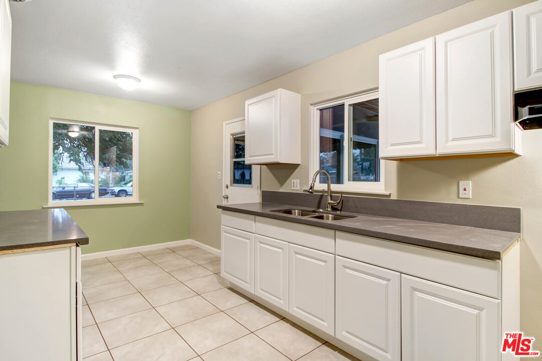 8334 Philbin Avenue Riverside, CA 92503 - Photo 8 of 14