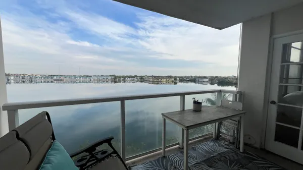 $1,795 | 1301 Northeast Miami Gardens Drive, Unit 514W, Miami, FL 33179