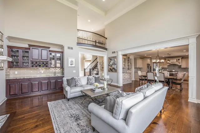 $969,900 | 56096 Lario Court, Macomb, MI 48042