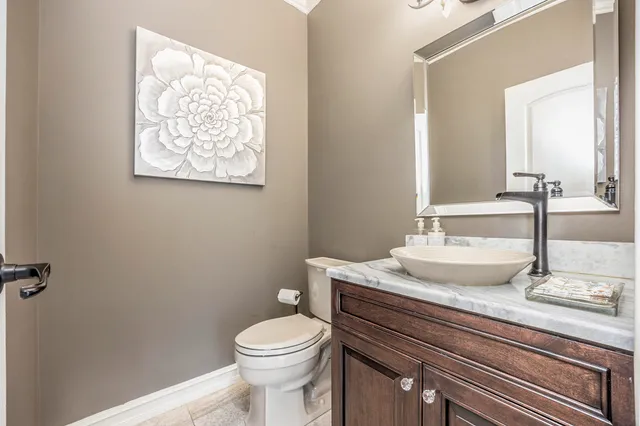 $969,900 | 56096 Lario Court, Macomb, MI 48042