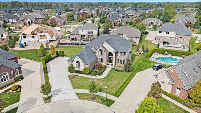 $969,900 | 56096 Lario Court, Macomb, MI 48042