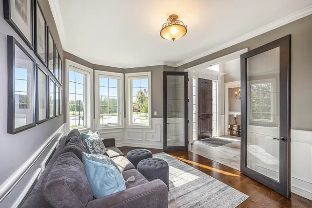 $969,900 | 56096 Lario Court, Macomb, MI 48042