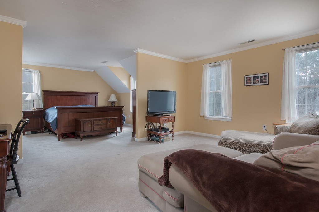 23 Huckleberry Road Hopkinton, MA 01748 - Photo 18 of 30 Gallery Image 18