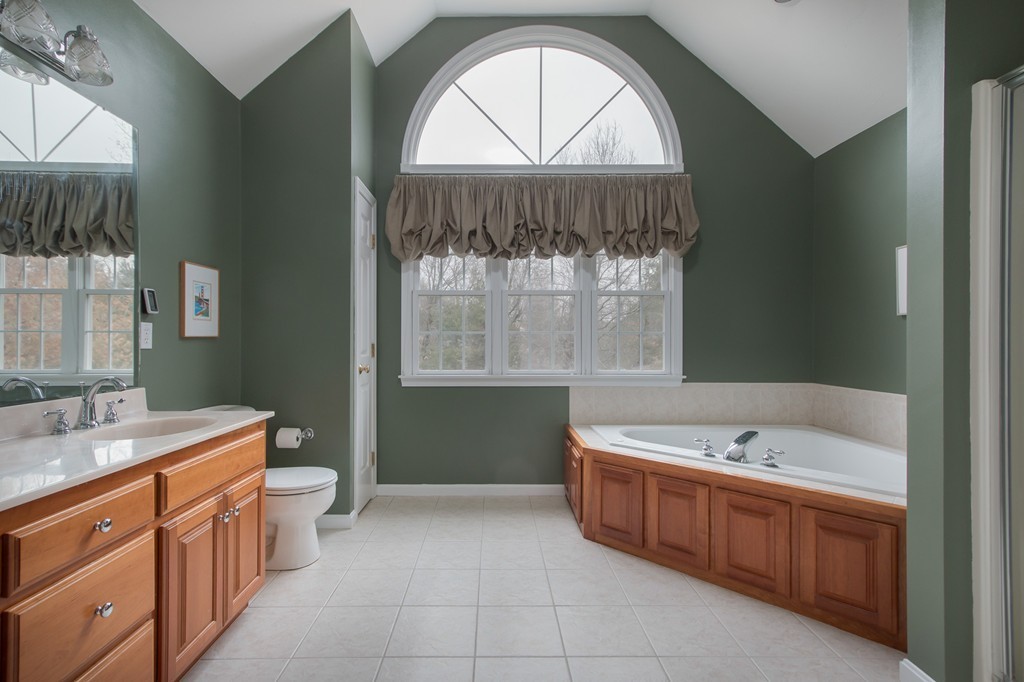 23 Huckleberry Road Hopkinton, MA 01748 - Photo 21 of 30 Gallery Image 21
