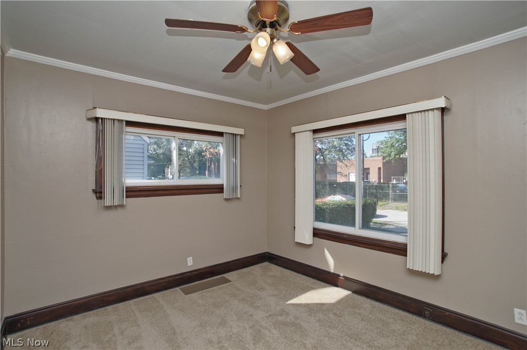 16312 Helmsdale Road Cleveland, OH 44112 - Photo 14 of 28