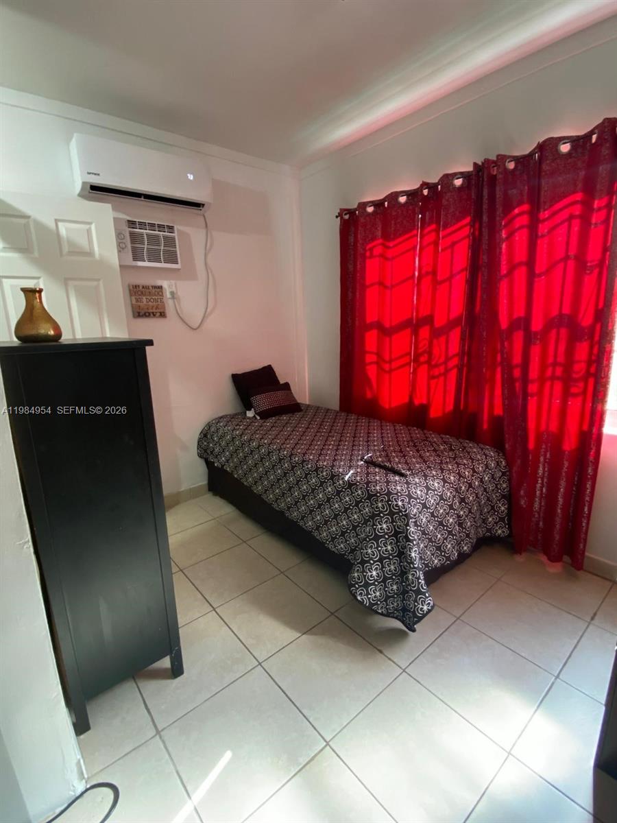 2490 Northwest 59th Street Miami, FL 33142 - Photo 27 of 37 Image shows past use; space is currently unfurnished