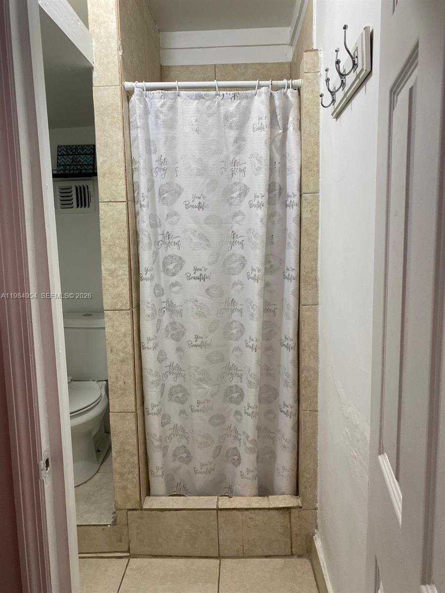 2490 Northwest 59th Street Miami, FL 33142 - Photo 28 of 37