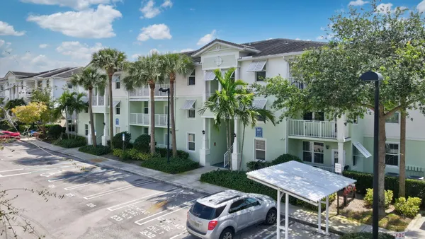 $2,540 | 3603 High Ridge Road, Unit 202, Boynton Beach, FL 33426
