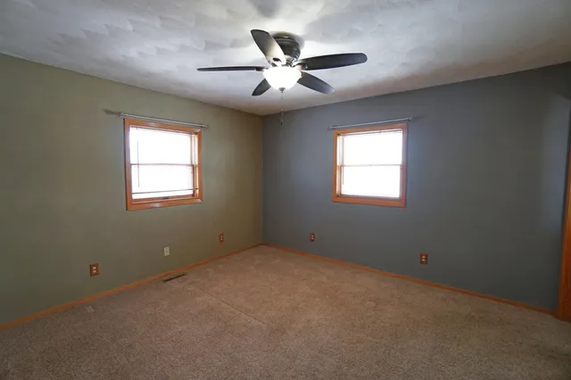 $299,900 | 551 South Mapes Drive, Stockton, IL 61085