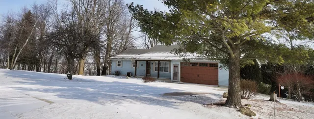 $299,900 | 551 South Mapes Drive, Stockton, IL 61085