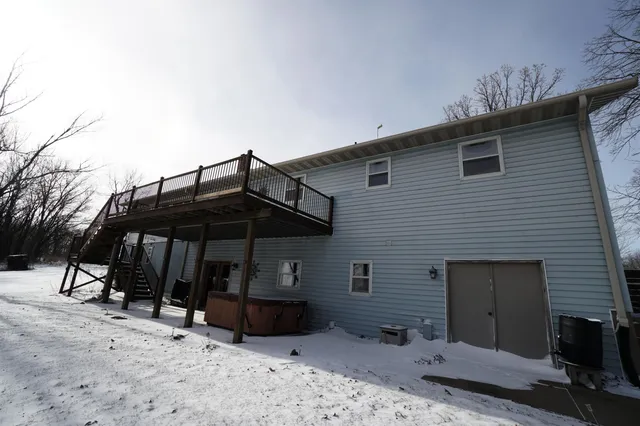 $299,900 | 551 South Mapes Drive, Stockton, IL 61085