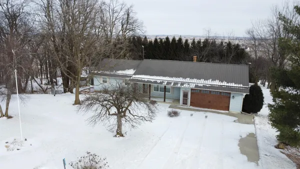 $299,900 | 551 South Mapes Drive, Stockton, IL 61085