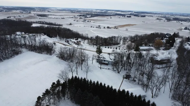 $299,900 | 551 South Mapes Drive, Stockton, IL 61085