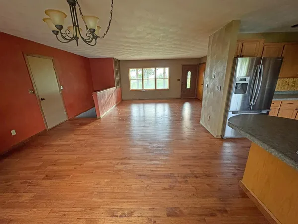 $299,900 | 551 South Mapes Drive, Stockton, IL 61085